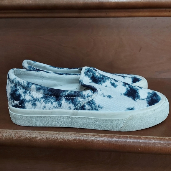 Madewell Sidewalk Slip-On Sneakers in Tie-Dyed Recycled Canvas - Picture 7 of 9